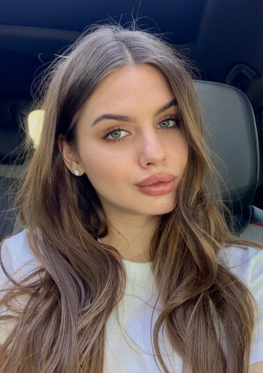 Вита - 23 лет, Москва